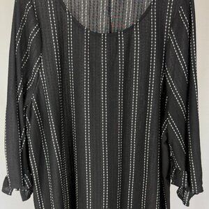 Black w/ White high quality Linen plus size blouse w/scoop neck 3/4 sleeve